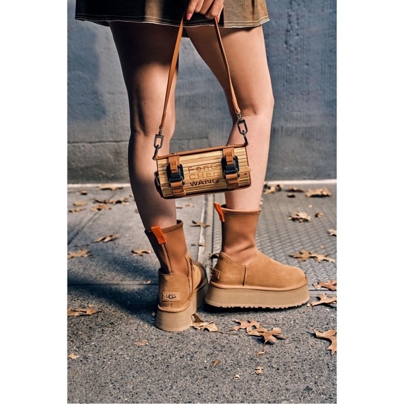 NEW Ugg Classic Dipper Platform Boot chestnut size 10 - Picture 1 of 7